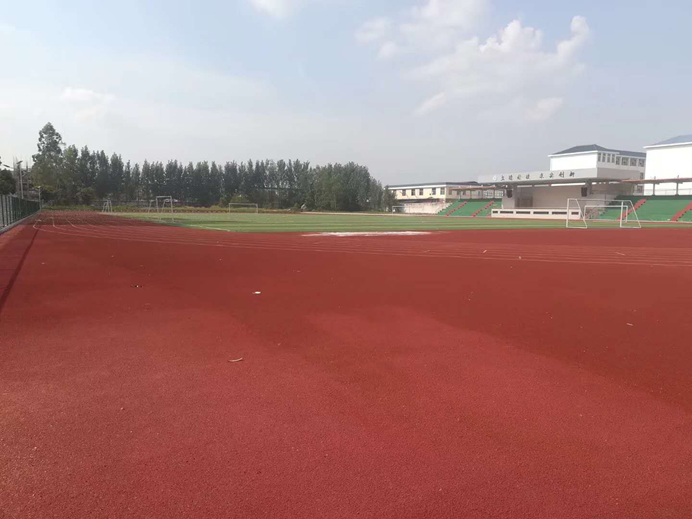 惠州塑胶球场起泡是什么原因？怎么彻底解决？专业施工团队教你避坑