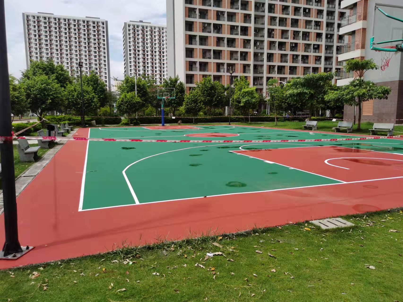 篮球场地面起皮脱层怎么快速修复？惠州本地施工队上门维修指南