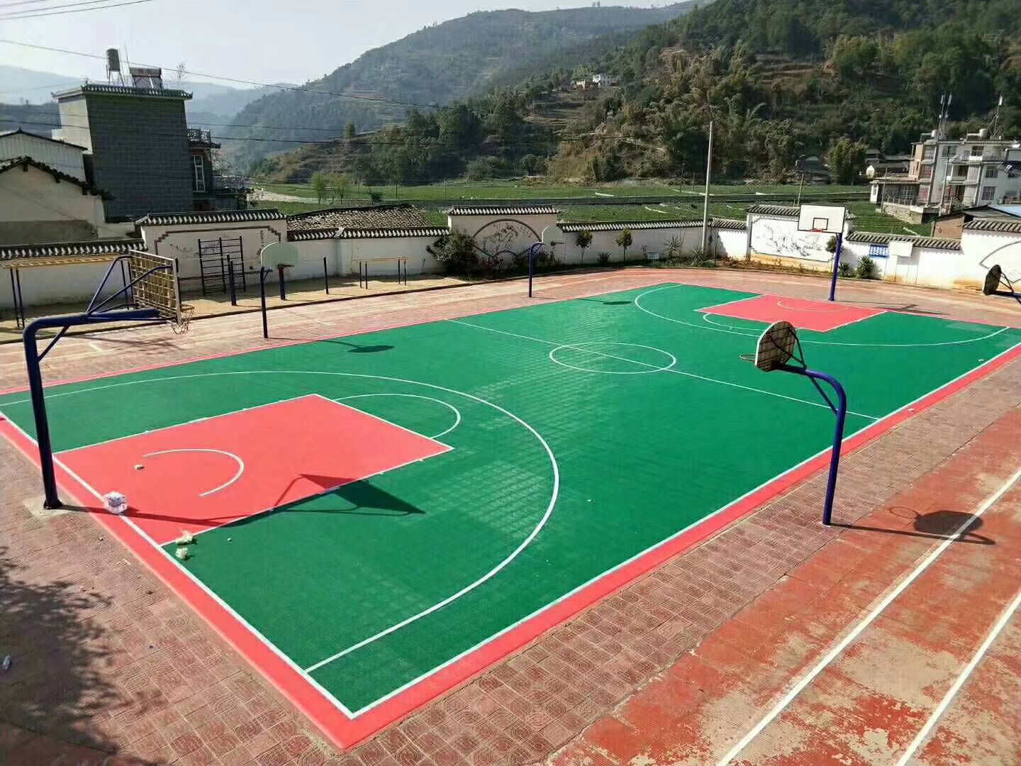惠州建篮球场为什么优选本地施工公司?实测经验总结,原因很实在